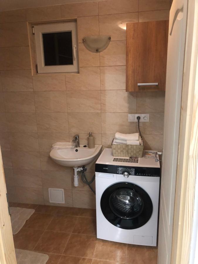 Appartement Agi Fogado à Kisujszallas Extérieur photo