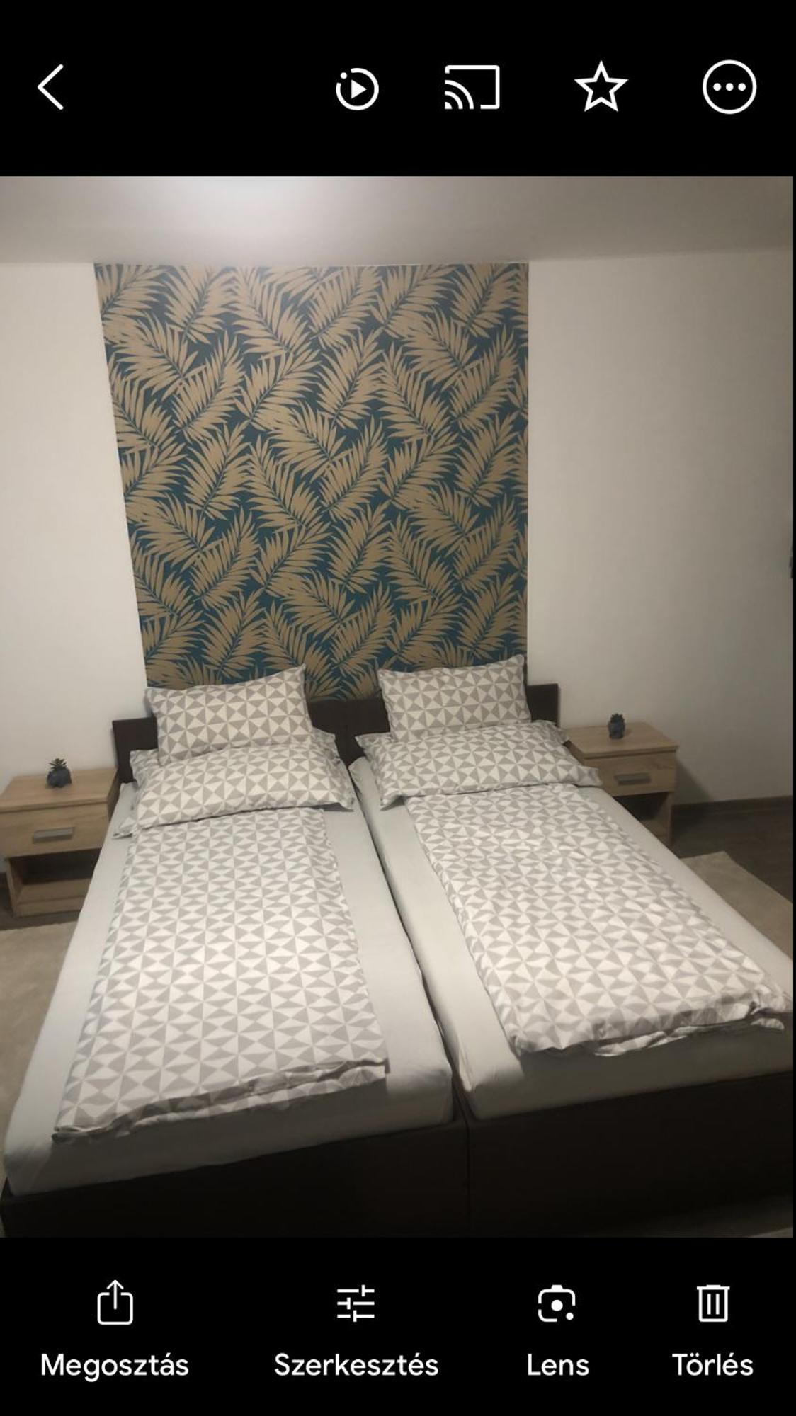 Appartement Agi Fogado à Kisujszallas Extérieur photo